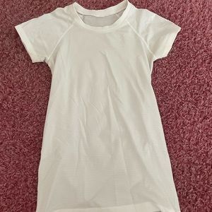 Lululemon White Short Sleeve Size 4-Swiftly Tech